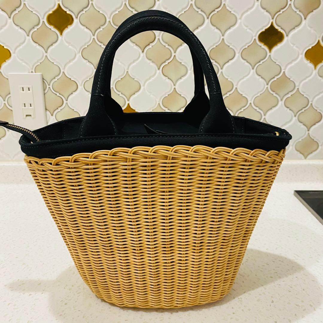 プラダ　かごバッグ　2way 美品