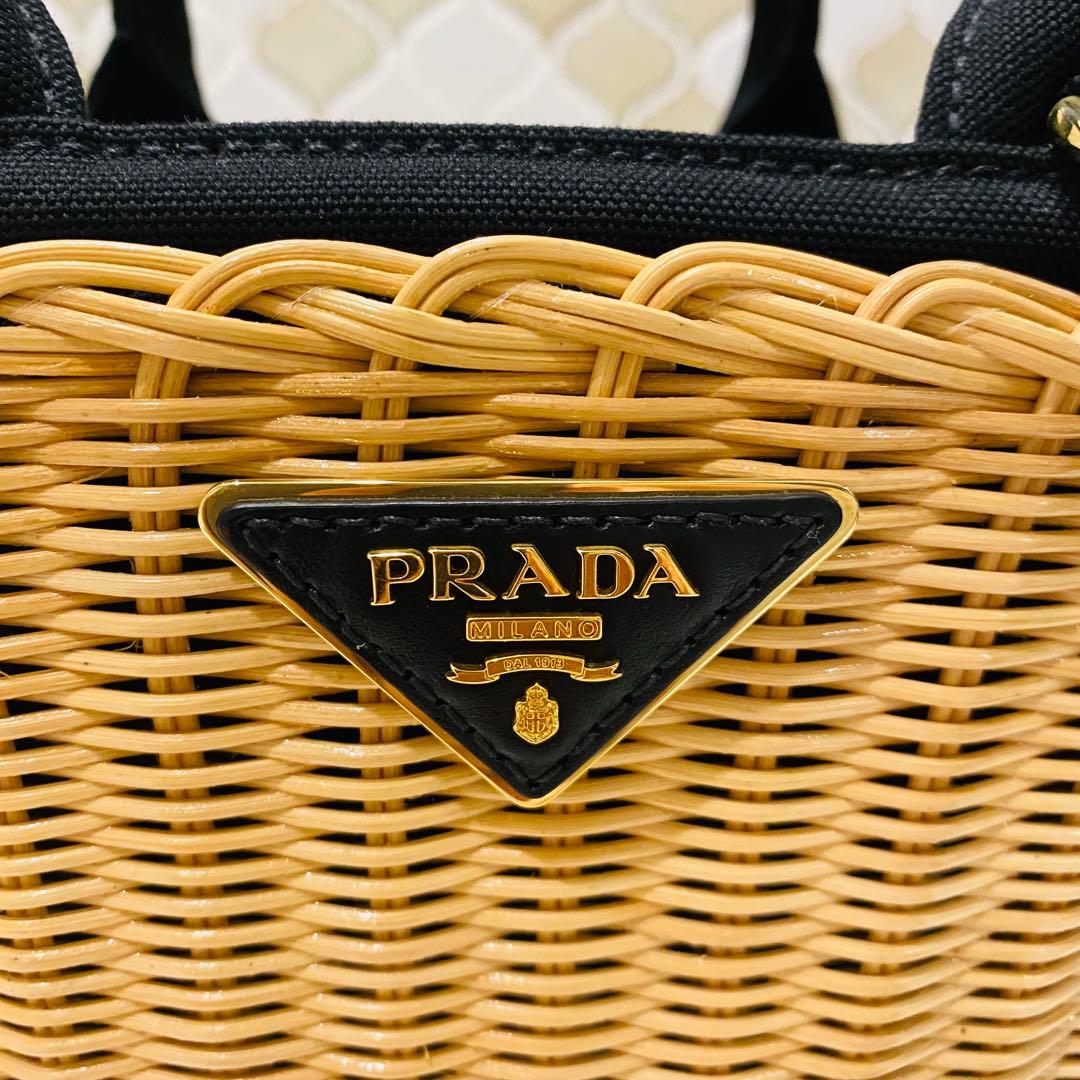 プラダ　かごバッグ　2way 美品