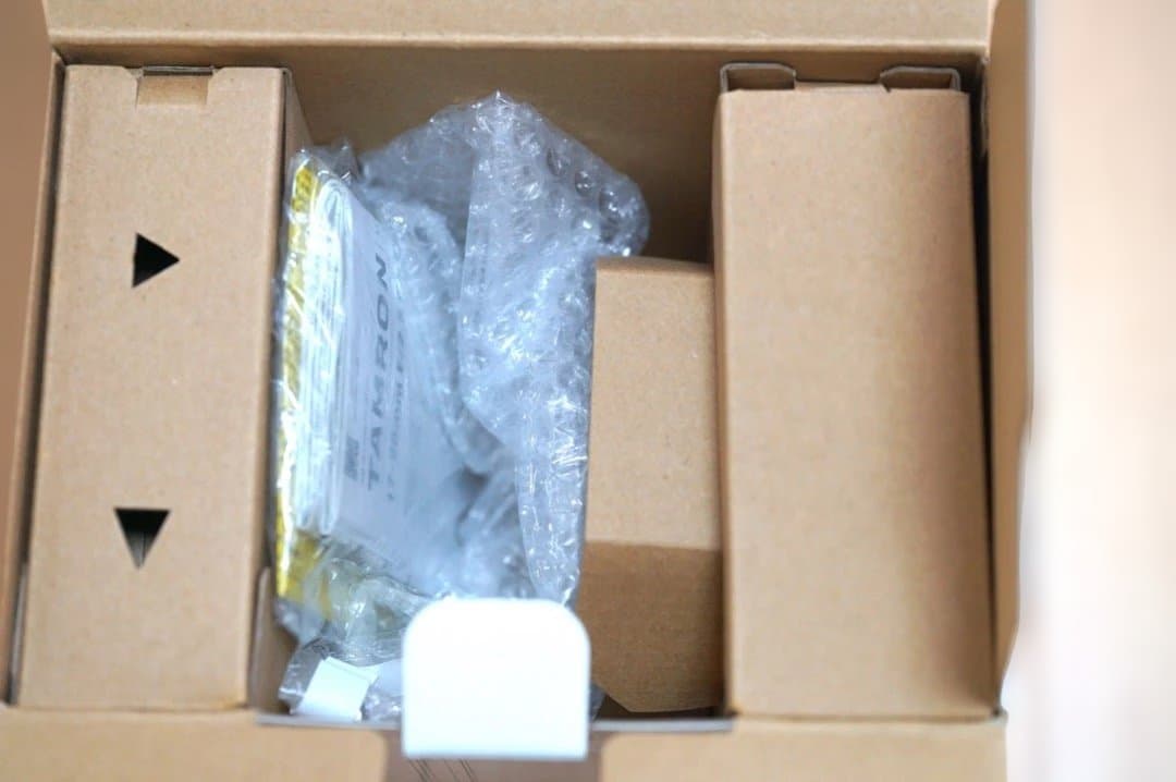 TAMRON 広角レンズ レンズフード付き F/2.8 17-28mm