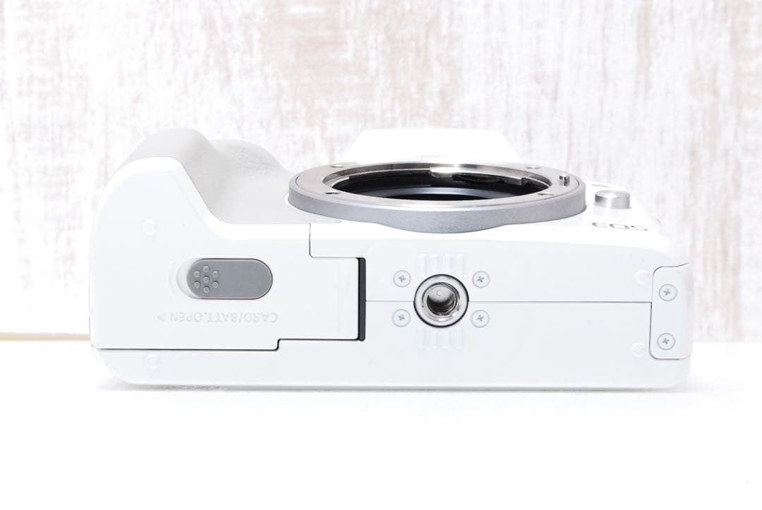 ❤️人気機種❤️ミラーレス一眼❤️すぐ使える❤️ Canon EOS Kiss M