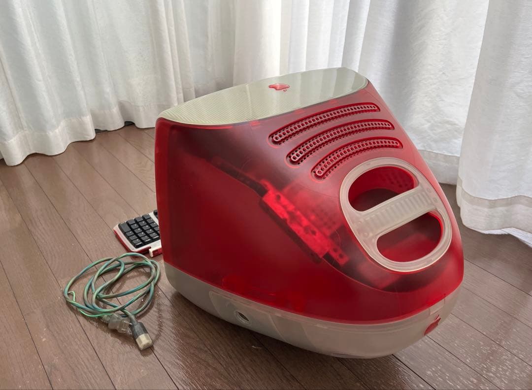 Apple iMac G3 ストロベリー　オリジナルのキーボード付き