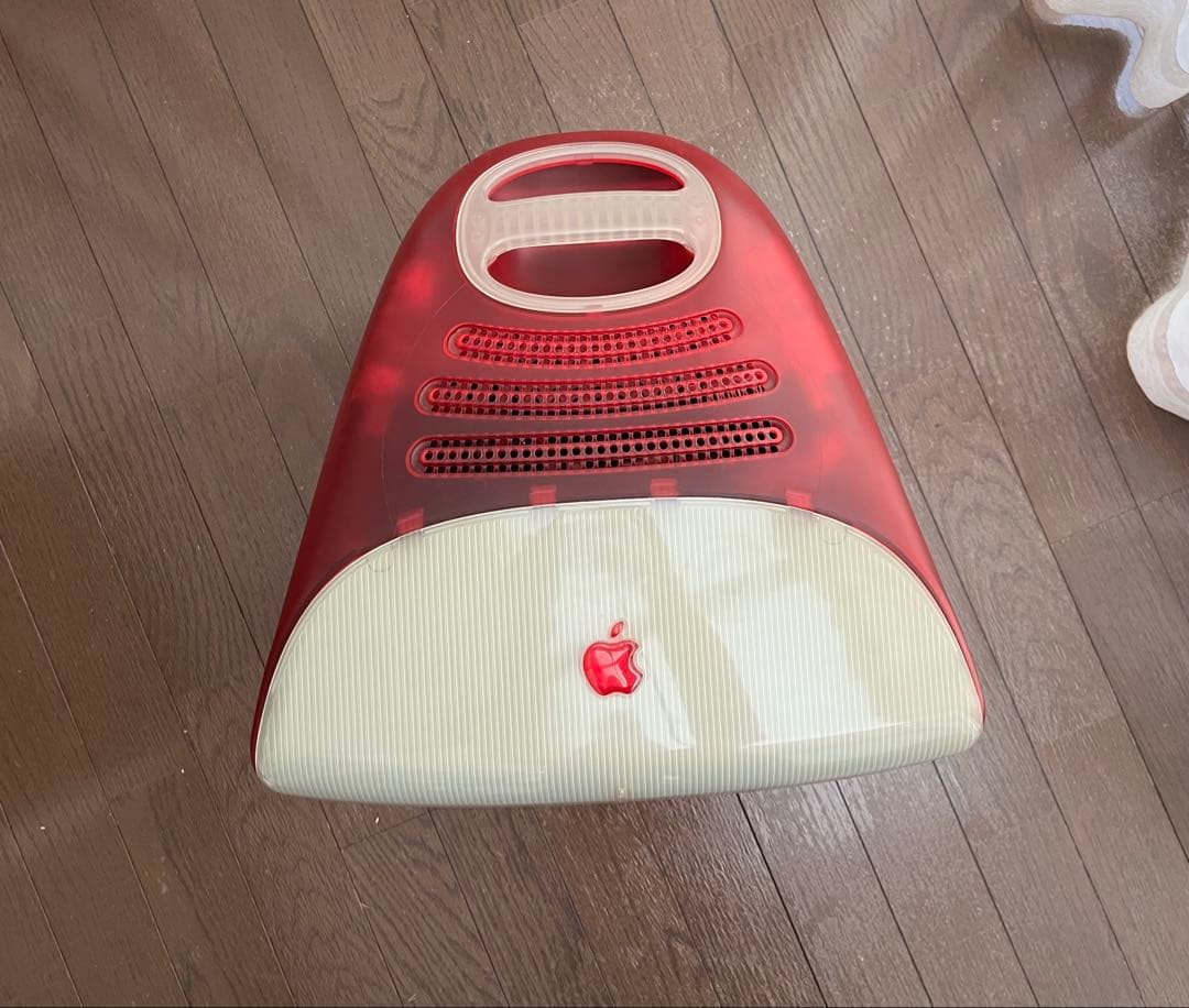 Apple iMac G3 ストロベリー　オリジナルのキーボード付き