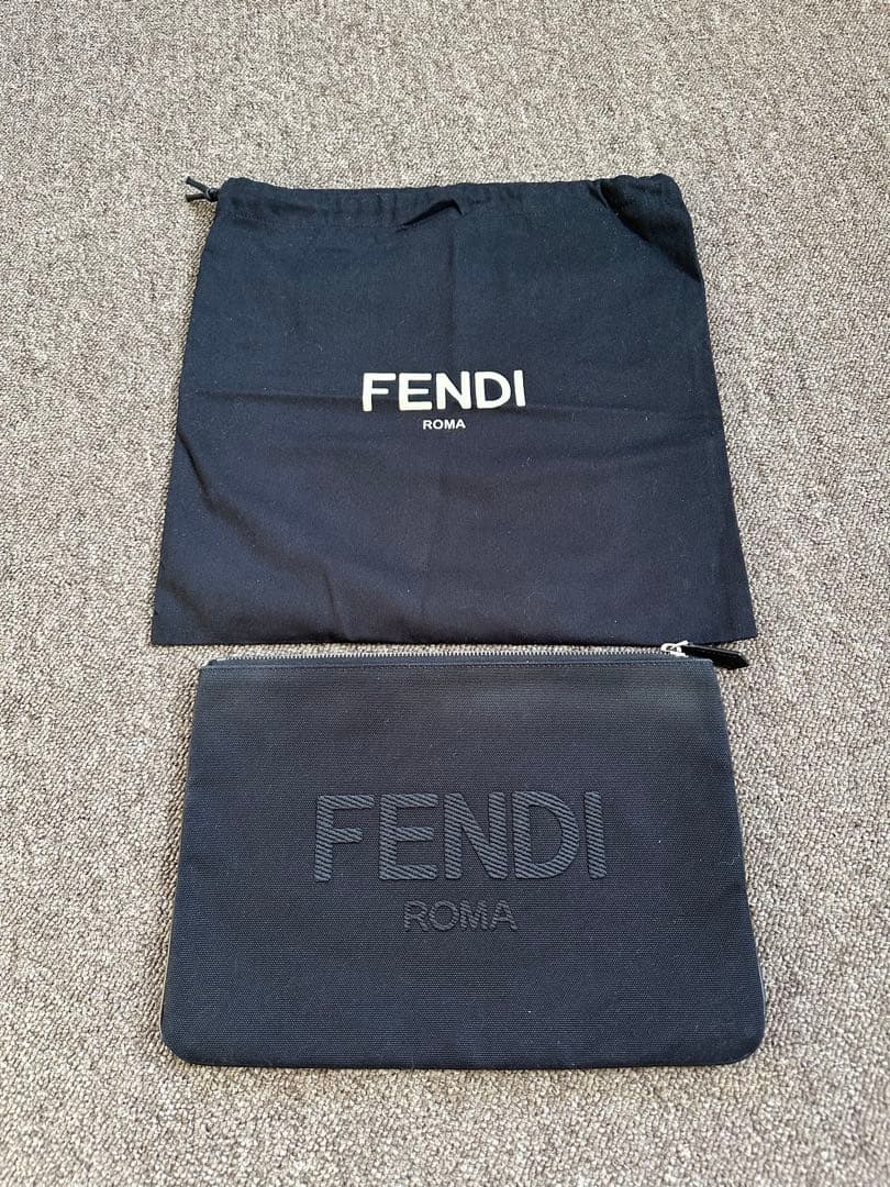 FENDI クラッチバッグ