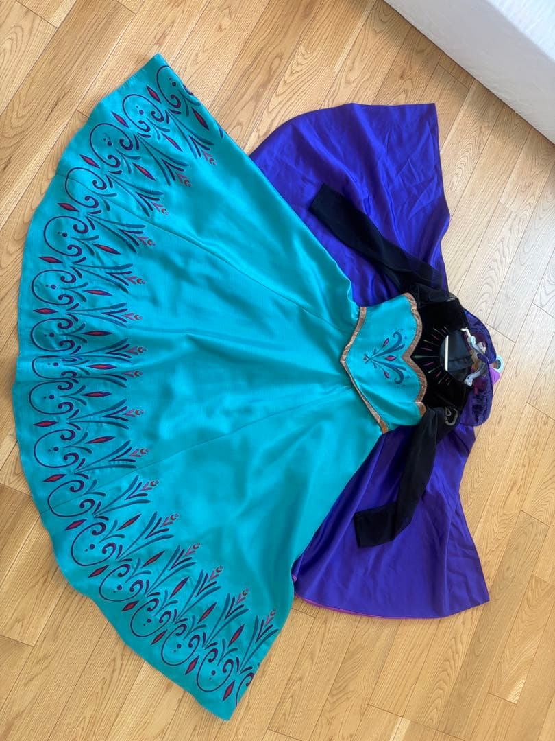 ビビデバビデブティック　エルサ戴冠式130