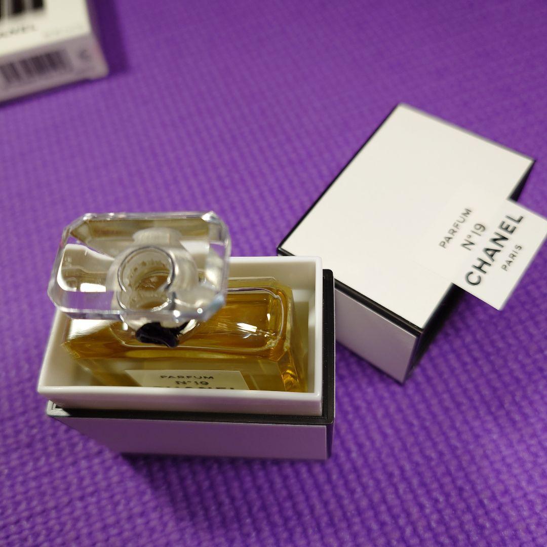 CHANEL 口紅＆香水セット