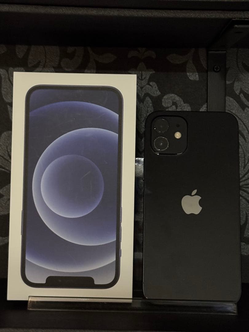 Apple iPhone 12 ブラック 64GB 本体