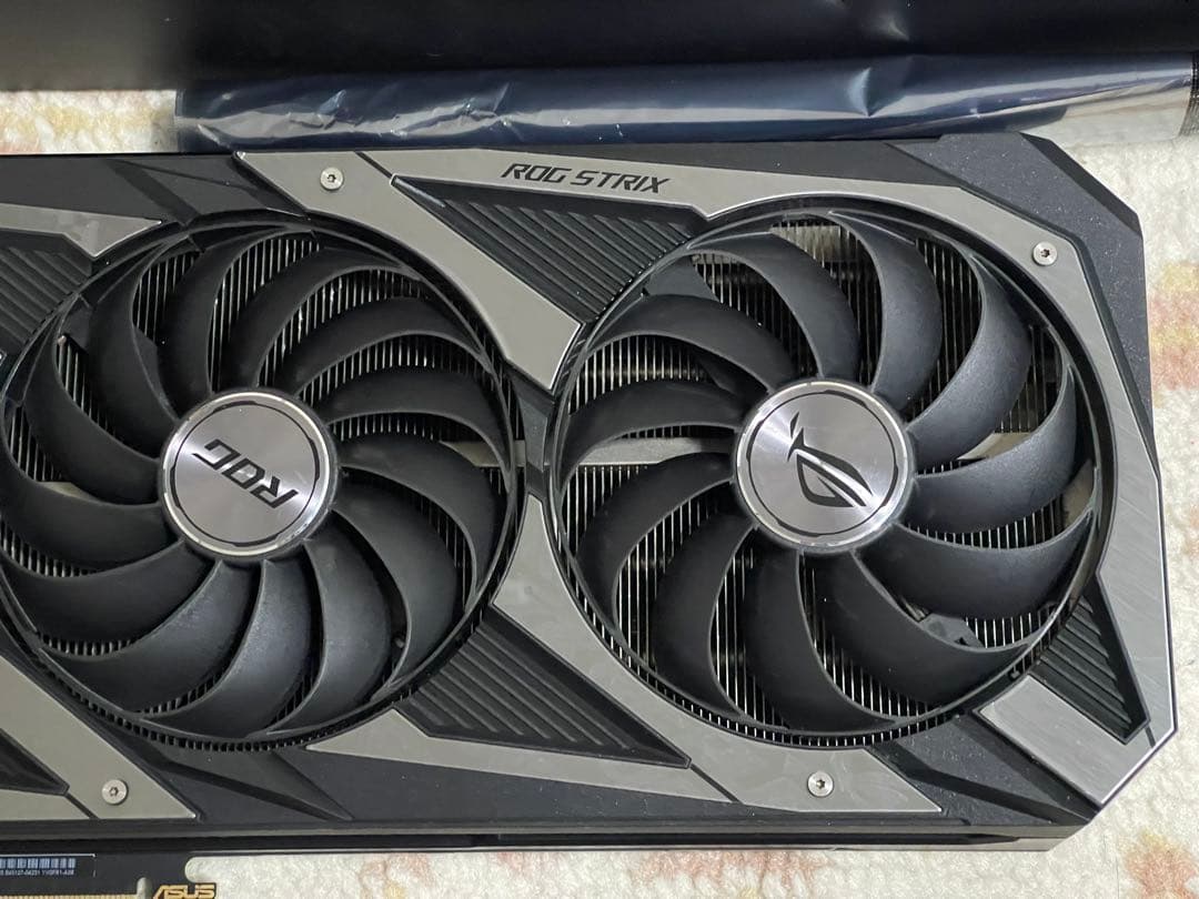 ROG STRIX 3070 グラフィックボード
