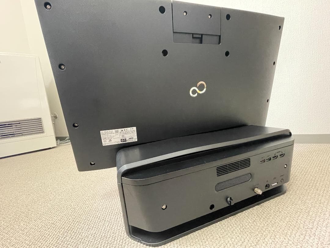 ESPRIMO WF2/C2（FMVWC2F2BD）27型オールインワンPC