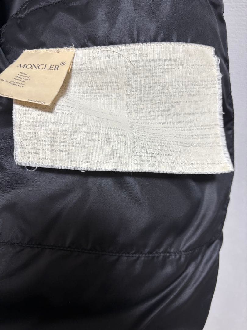 み　MONCLER ダウンジャケット
