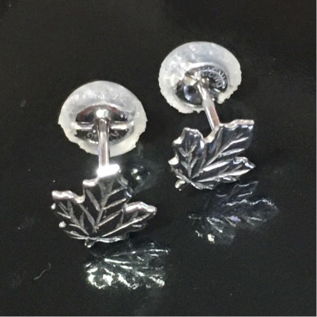 k18 ホワイトゴールド　メンズ両耳ピアス