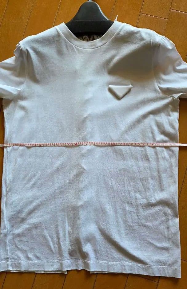 【美品】　PRADA エンブレム Tシャツ