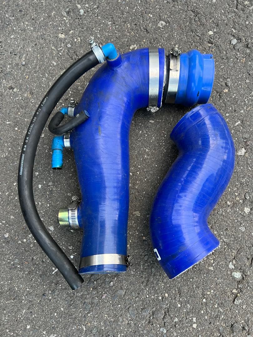 AVO ハイフローインテークホース　レガシィ BP BL