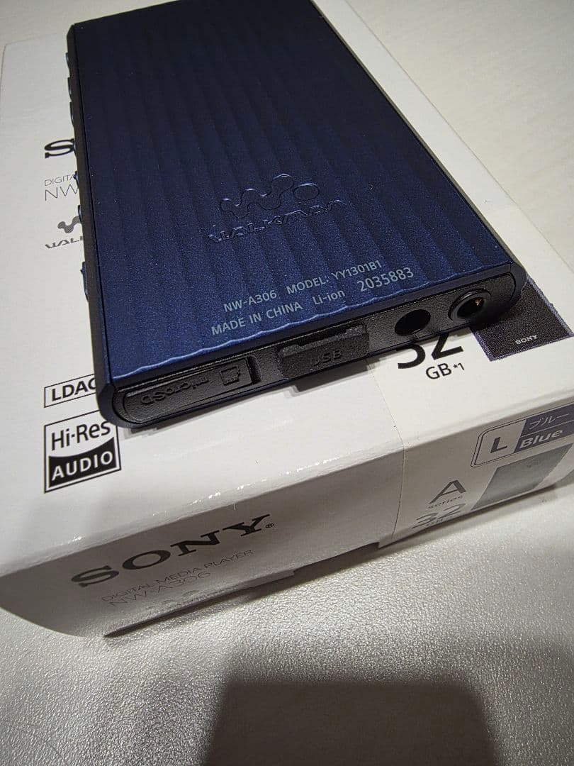 SONYウォークマンNW-A306 32GB ケース＋SDカード256GBセット