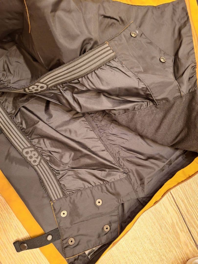 686 スノーボードジャケット Sサイズ　限定品