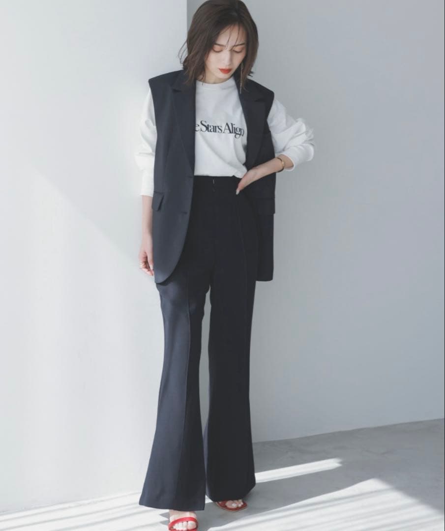 anuans バックベンツセミフレアパンツ