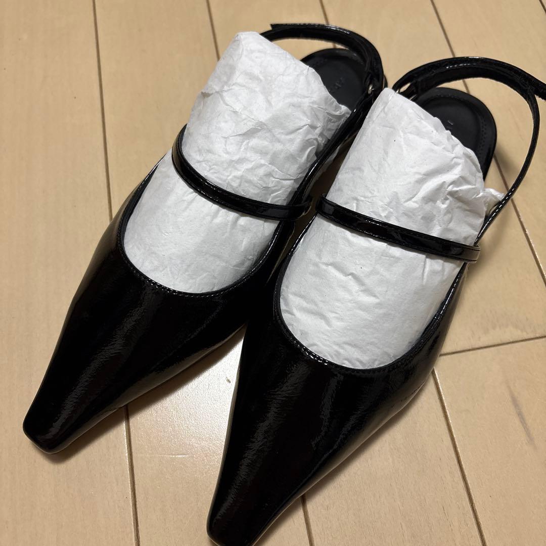 アダムエロペ フラットミュール