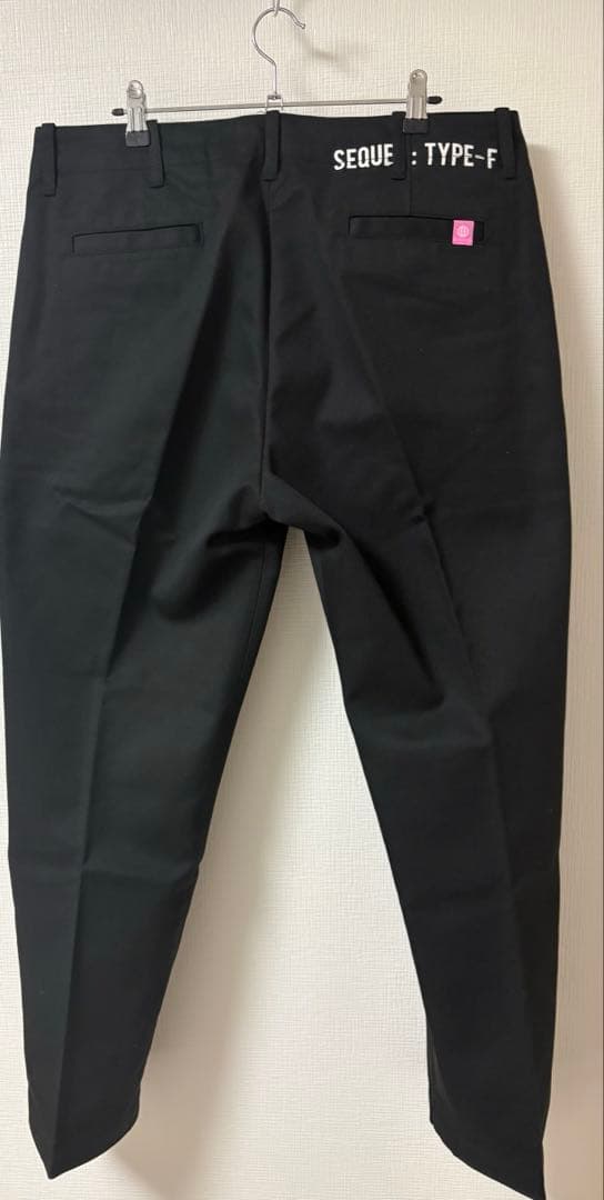 シークエル TYPE-F ブラックチノパン