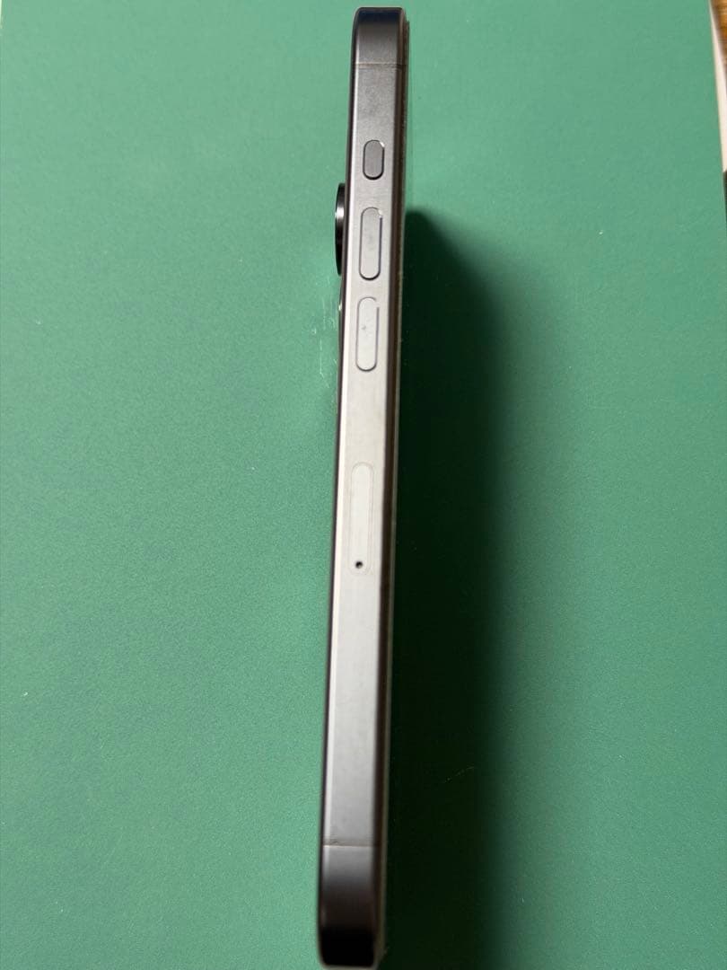 iPhone15 Pro 128GB ブラックチタニウム SIMフリー