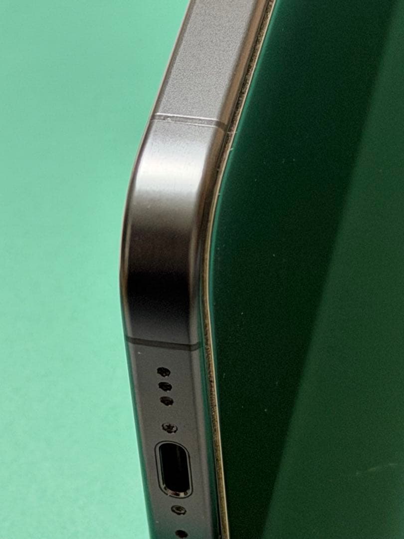 iPhone15 Pro 128GB ブラックチタニウム SIMフリー