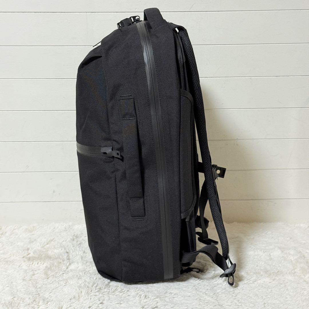 未使用✨ブラックエンバー　シャドウ　バックパック　防水　22L 黒　2way