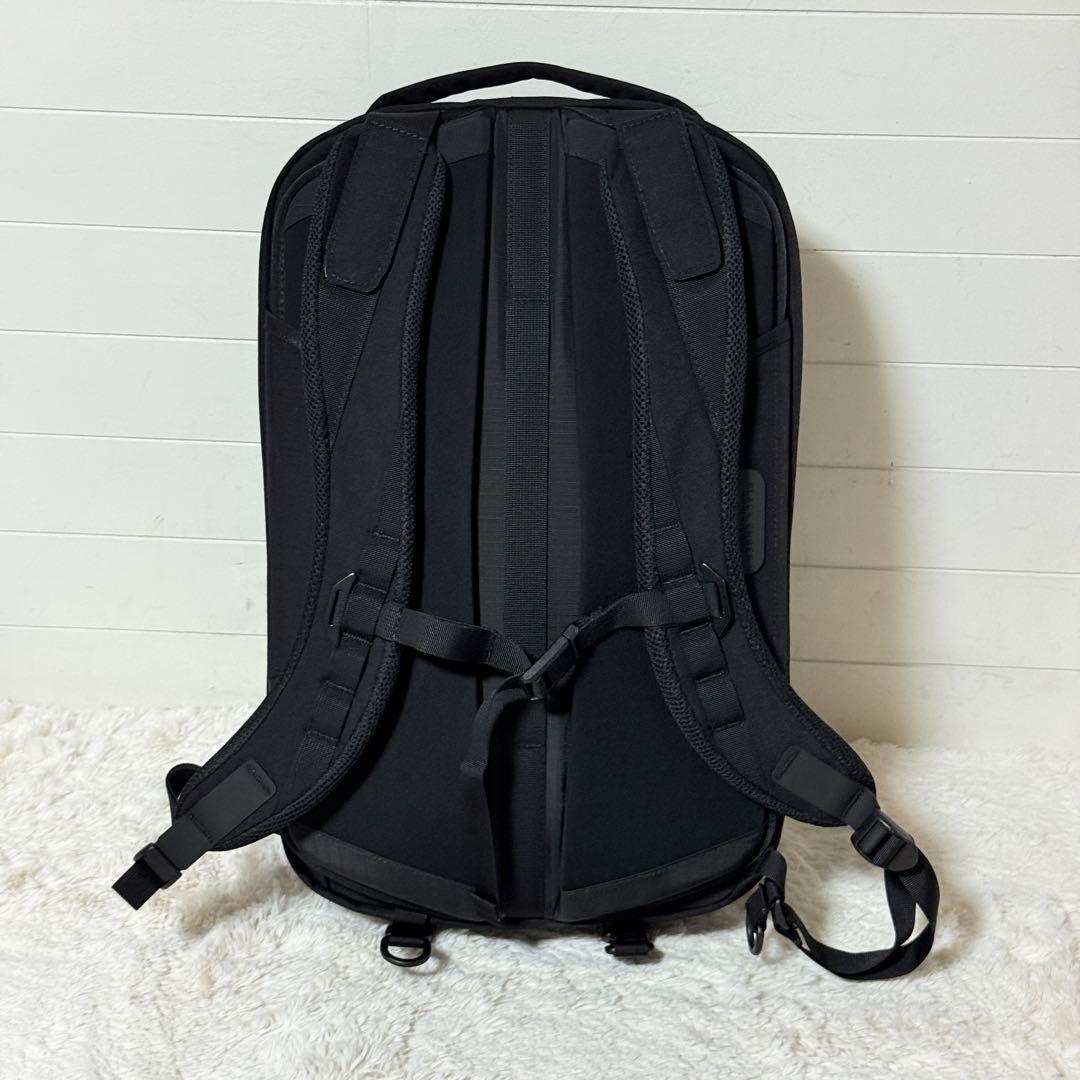 未使用✨ブラックエンバー　シャドウ　バックパック　防水　22L 黒　2way