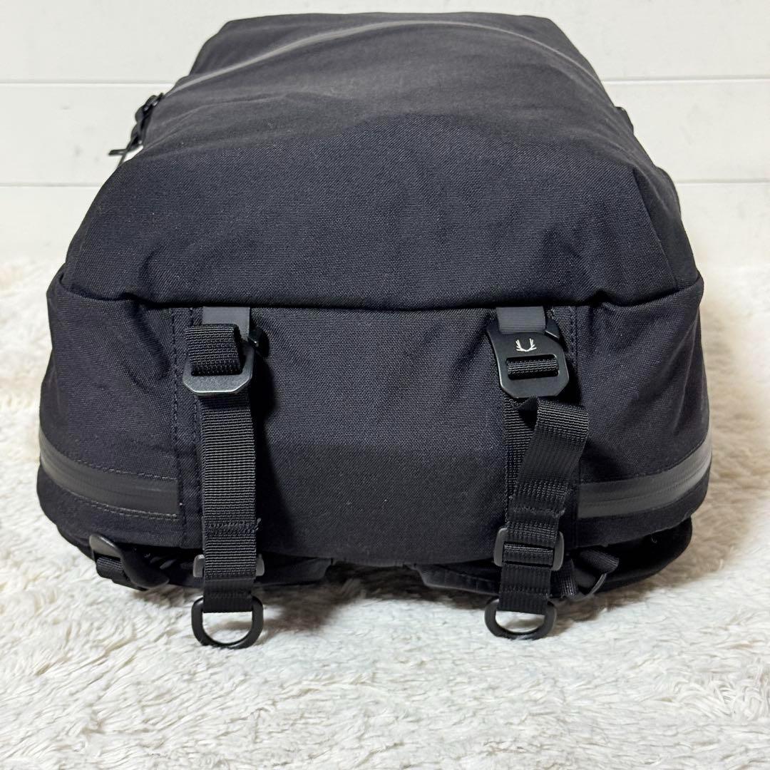 未使用✨ブラックエンバー　シャドウ　バックパック　防水　22L 黒　2way