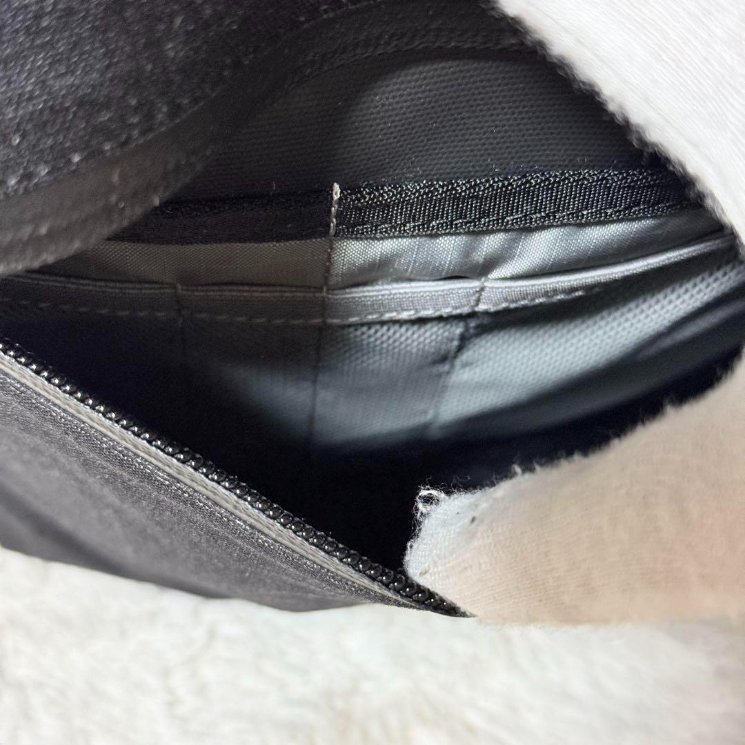 未使用✨ブラックエンバー　シャドウ　バックパック　防水　22L 黒　2way