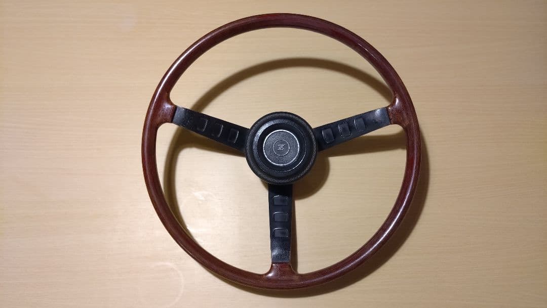 【ナオユ】フェアレディZ　Fairladyz　純正ステアリング旧タイプ