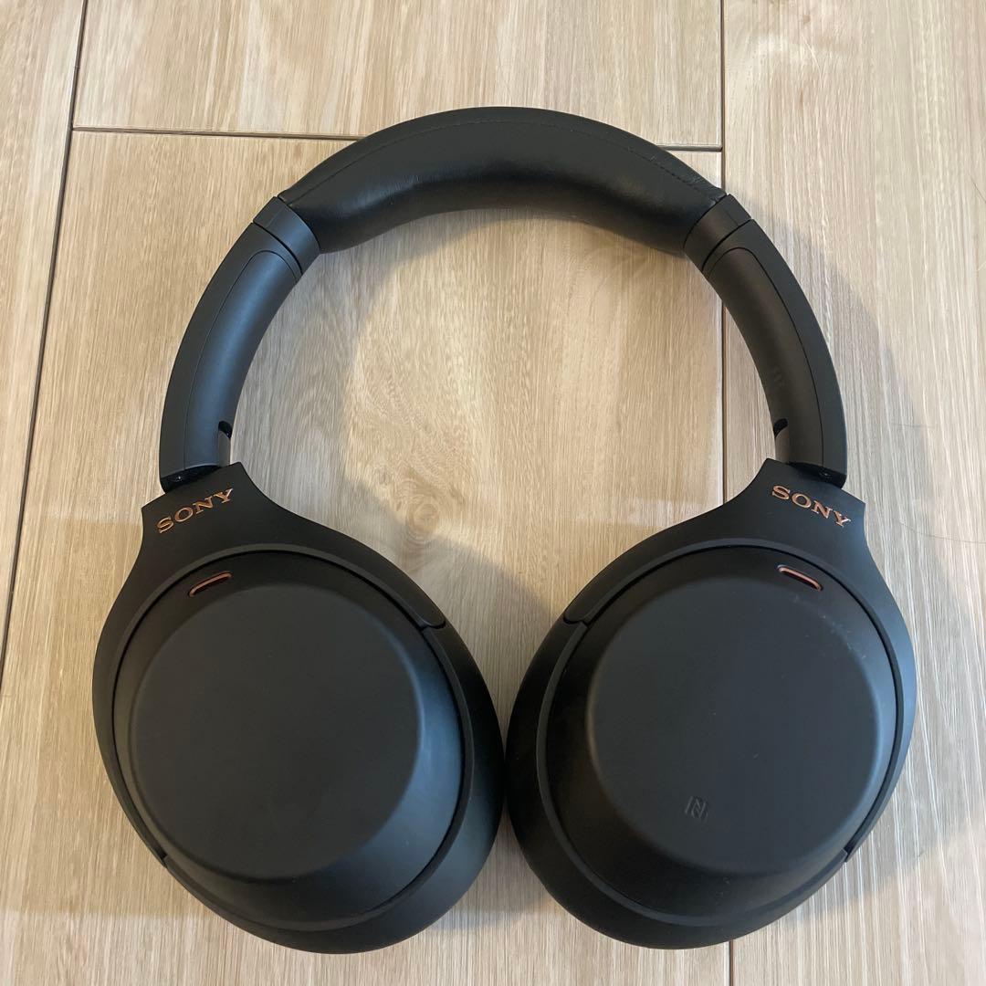 SONY WH 1000 XM4 ワイヤレスヘッドホン　ケースあり