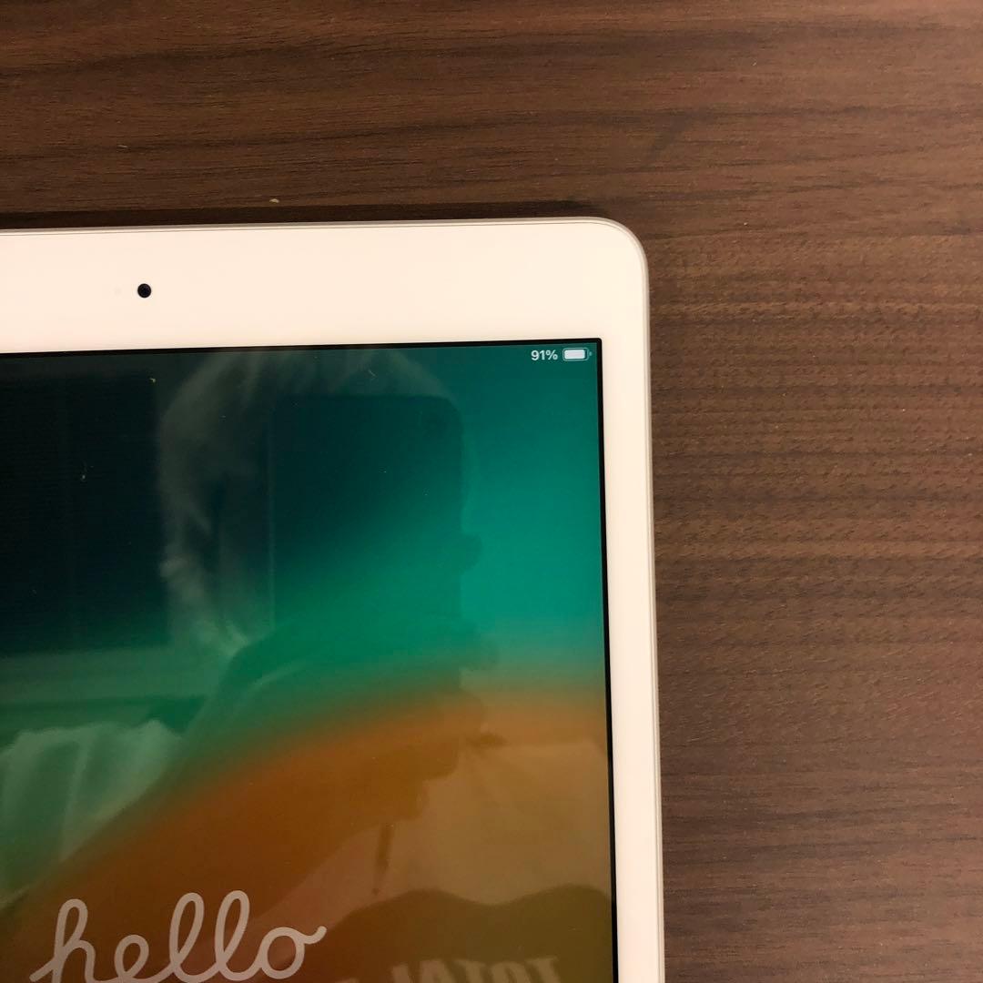 翔*ん様 iPad (第8世代) 32GB Wi-Fi モデル ID ad843