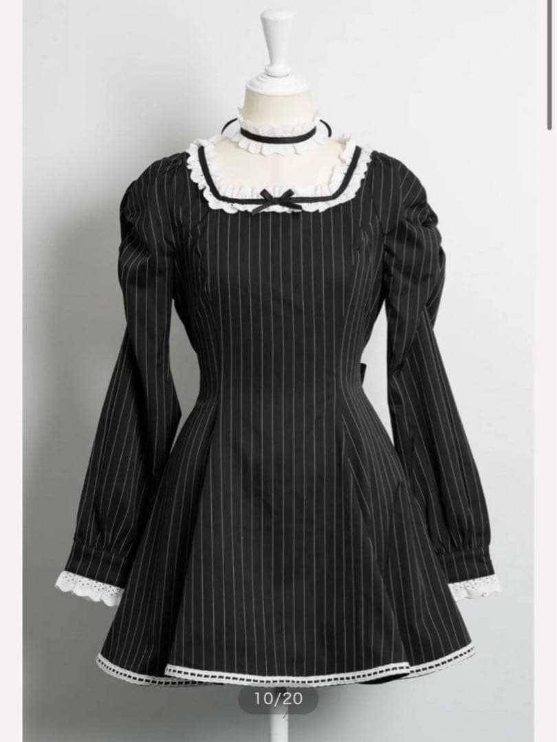 pium チョーカー付きコットンフリル長袖ワンピース ブラック