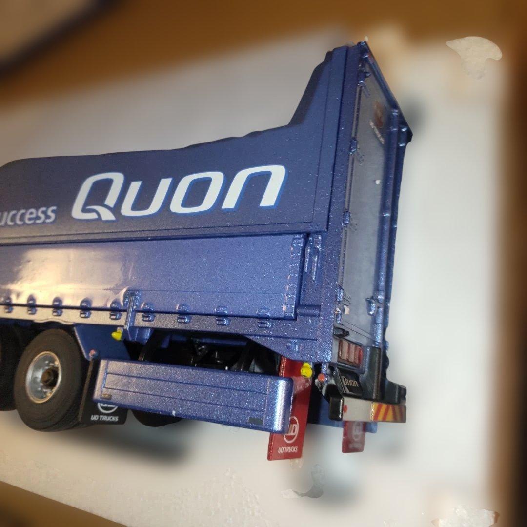UDトラックス　UD TRUCKS Quon ミニカー 1/43