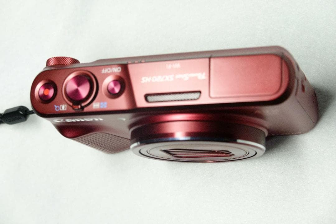 【美品／希少レッド】Canon SX720HS 　箱・付属品付 デジカメ