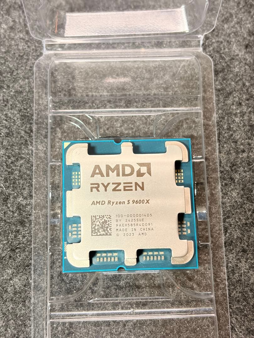 AMD Ryzen 5 9600X CPU 本体　中古