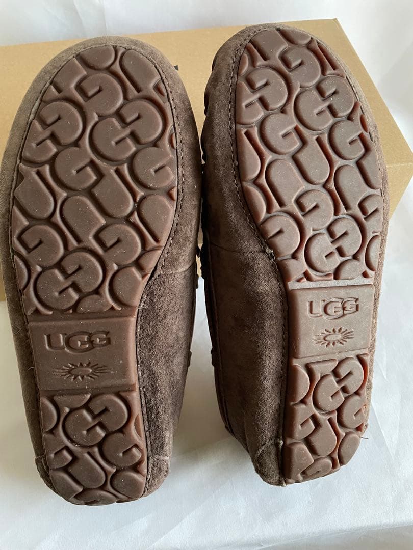 UGG ブラウン モカシン25 新品