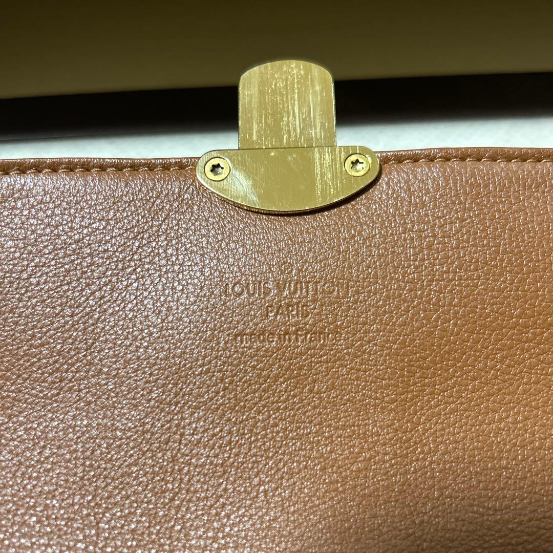 LOUIS VUITTON ルイヴィトン クラッチ・アメリア M58124