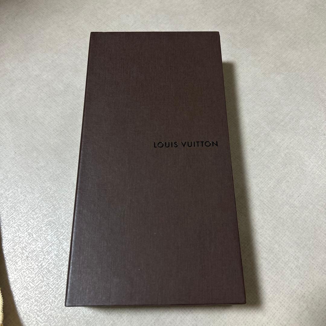 LOUIS VUITTON ルイヴィトン クラッチ・アメリア M58124