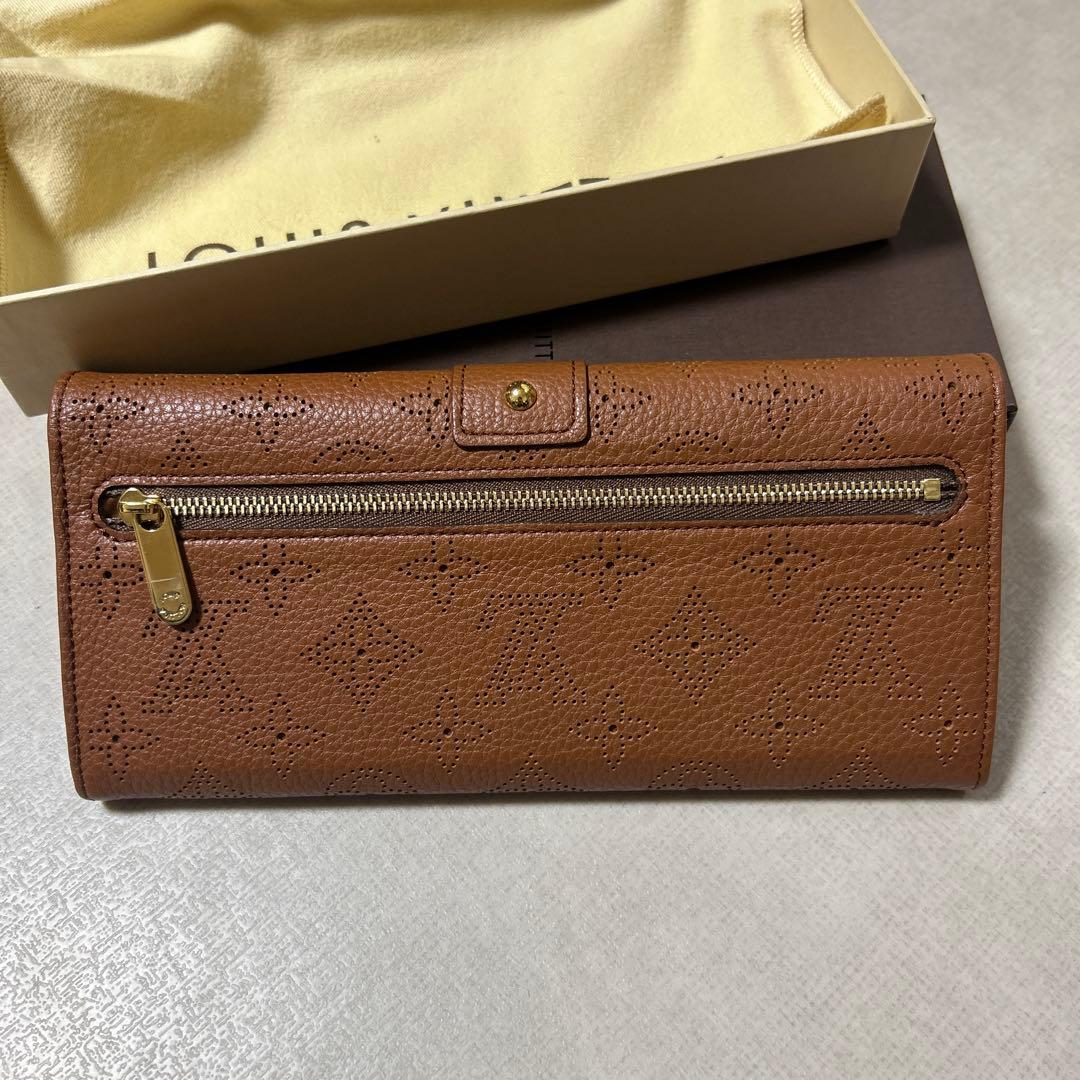 LOUIS VUITTON ルイヴィトン クラッチ・アメリア M58124
