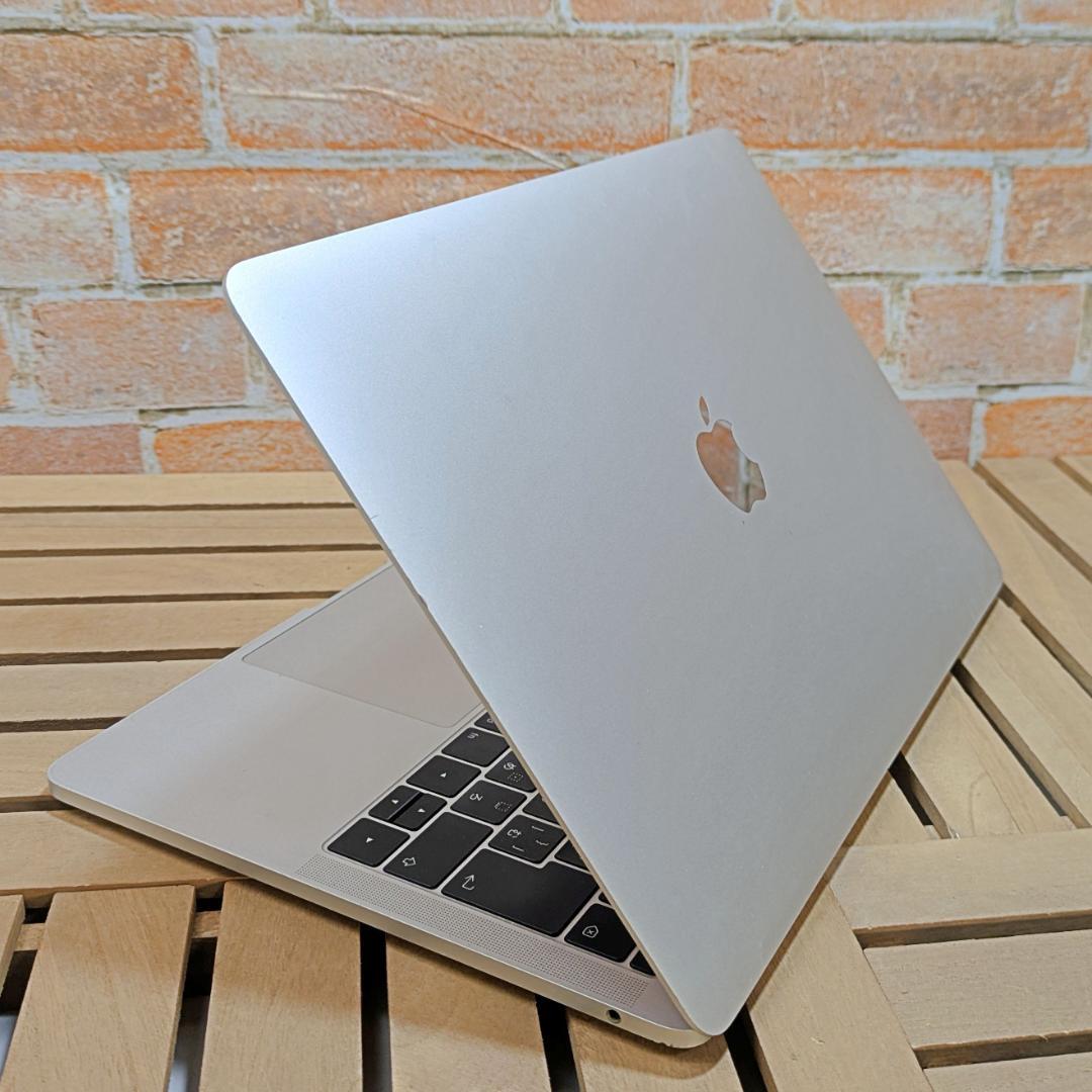 (2603)MacBook Pro i7 256GB 8GB バッテリー良好