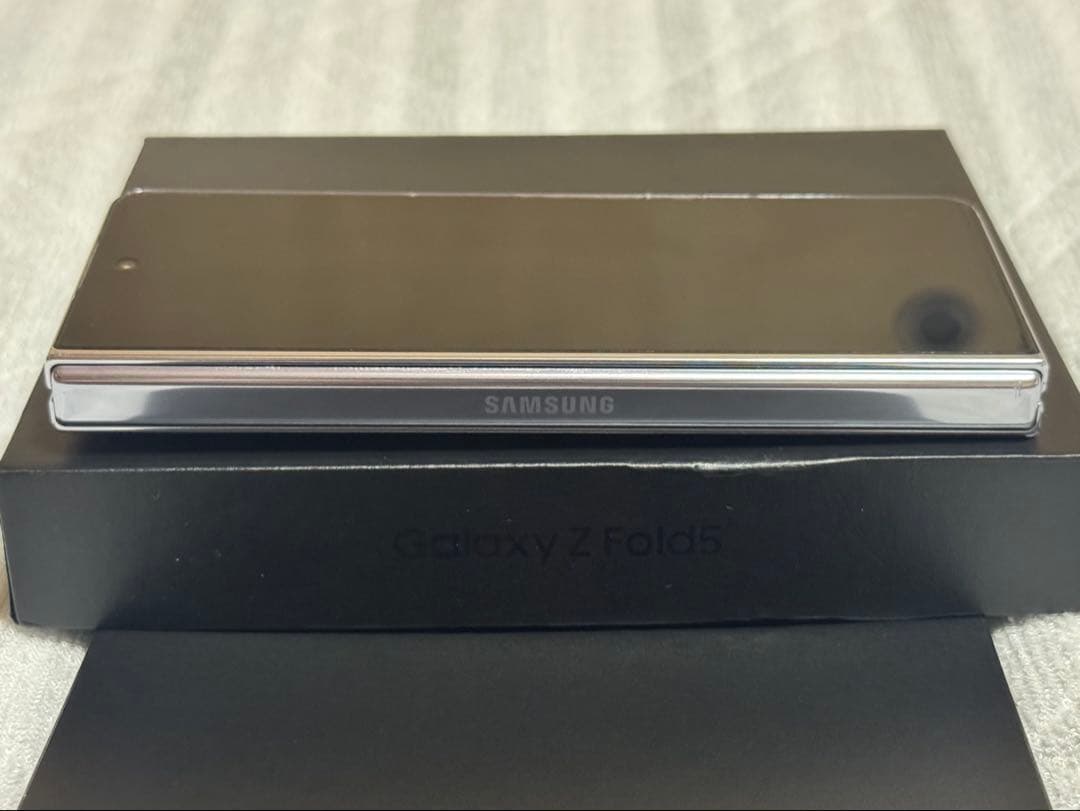 【おまけ付】Samsung Galaxy Z Fold 5 SIMフリー