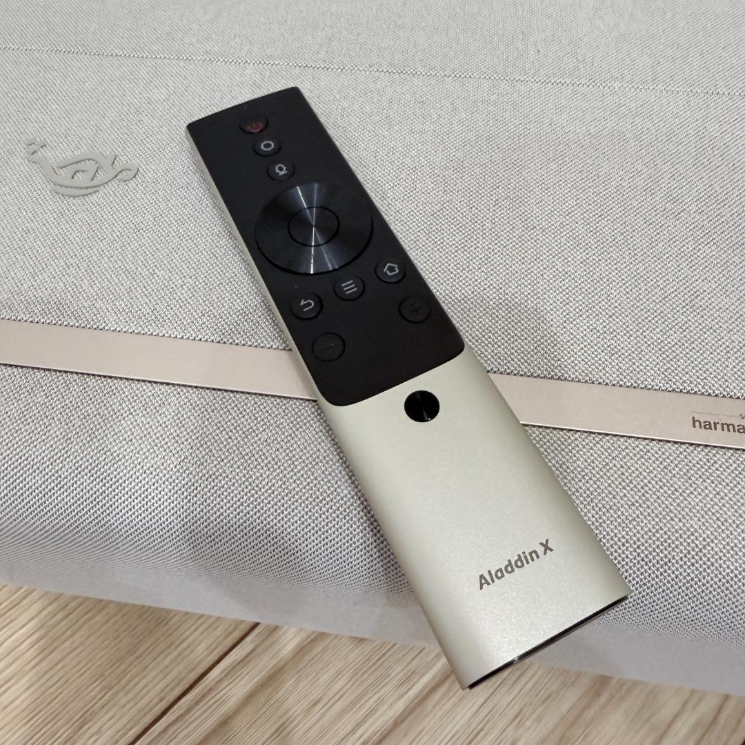 【極上美品】Aladdin Marca Max 短焦点 4Kプロジェクター