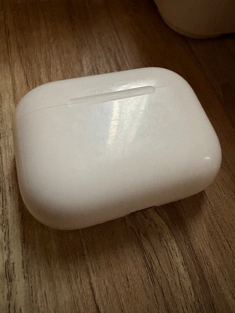 airpods pro 3 第3世代　充電ケースのみ