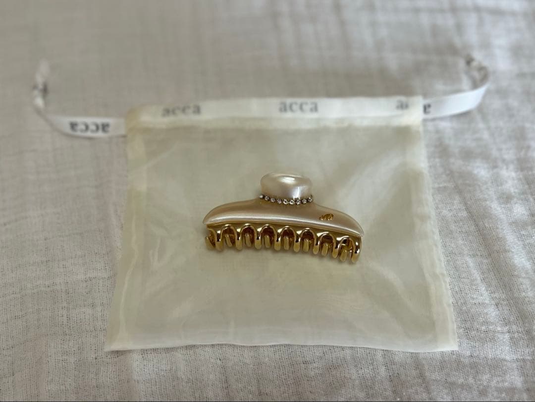 acca ニューコラーナクリップ　Mサイズ （ヘアクリップ）