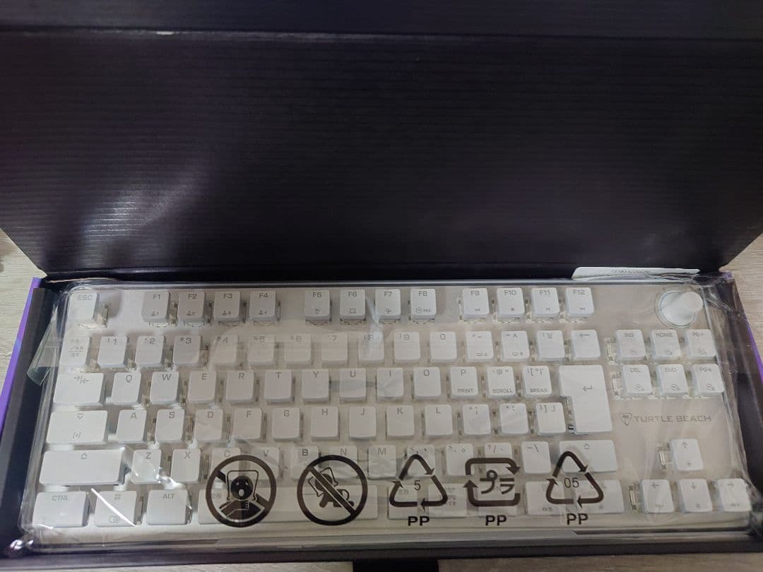 TURTLE BEACH VULCAN II TKL PRO キーボード