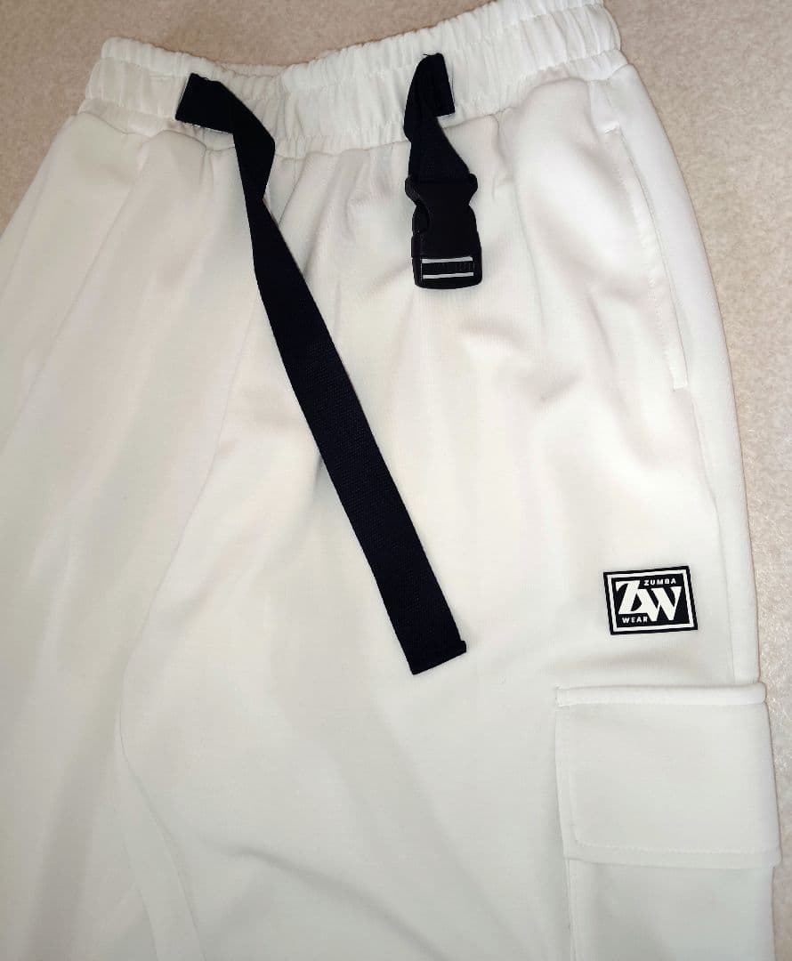 ZUMBA☆ 正規品☆ カーゴパンツ ☆白 ☆XS