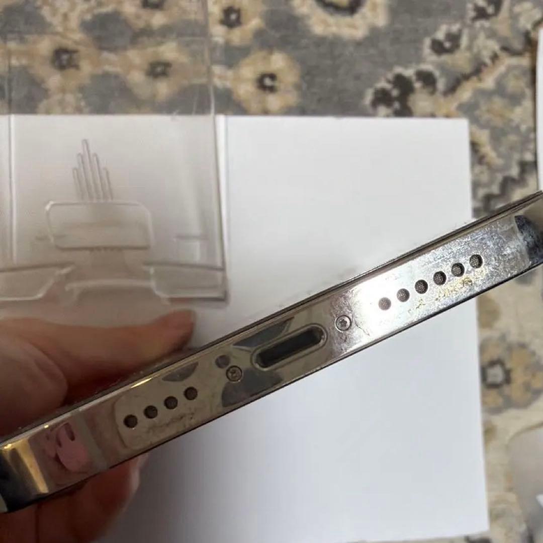 超美品箱付き　iPhone12promax