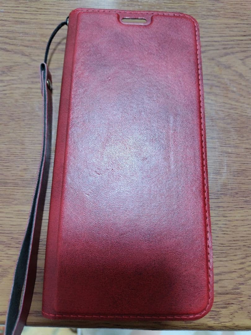 BASIO KYV47 赤 スマートフォン 本体　ケース付き