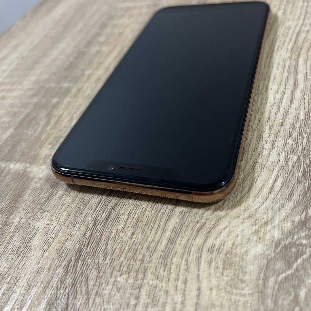 Apple iPhone Xs 64GB SIMフリー