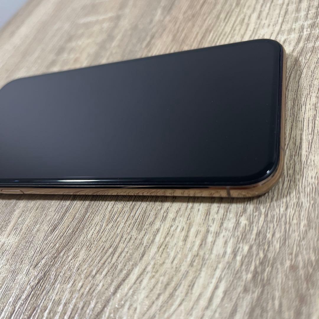 Apple iPhone Xs 64GB SIMフリー