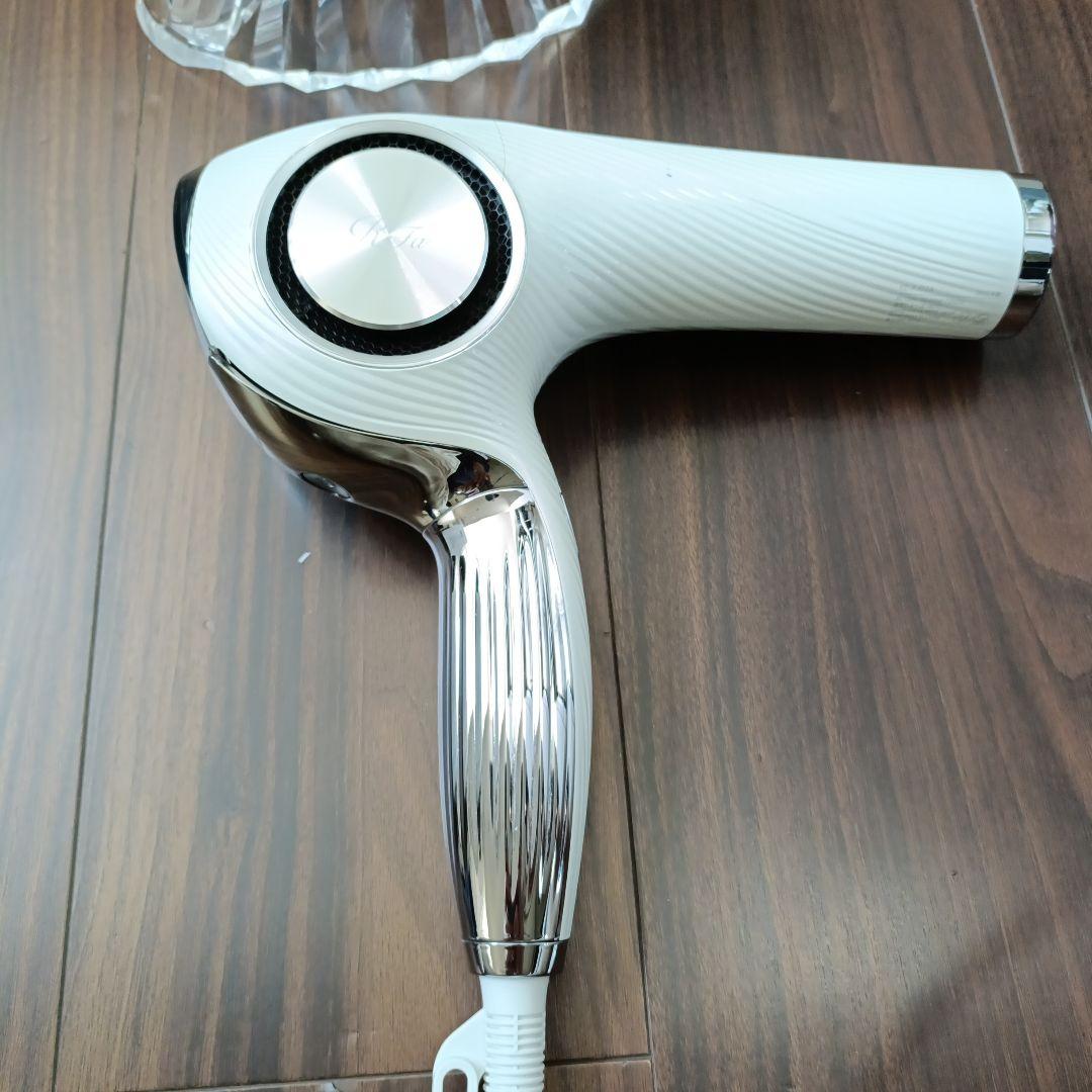 ReFa ヘアドライヤー ホワイト　RE-AJ02 スタンド付き